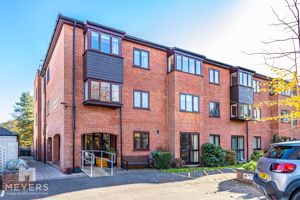 Photo 14- click for photo gallery